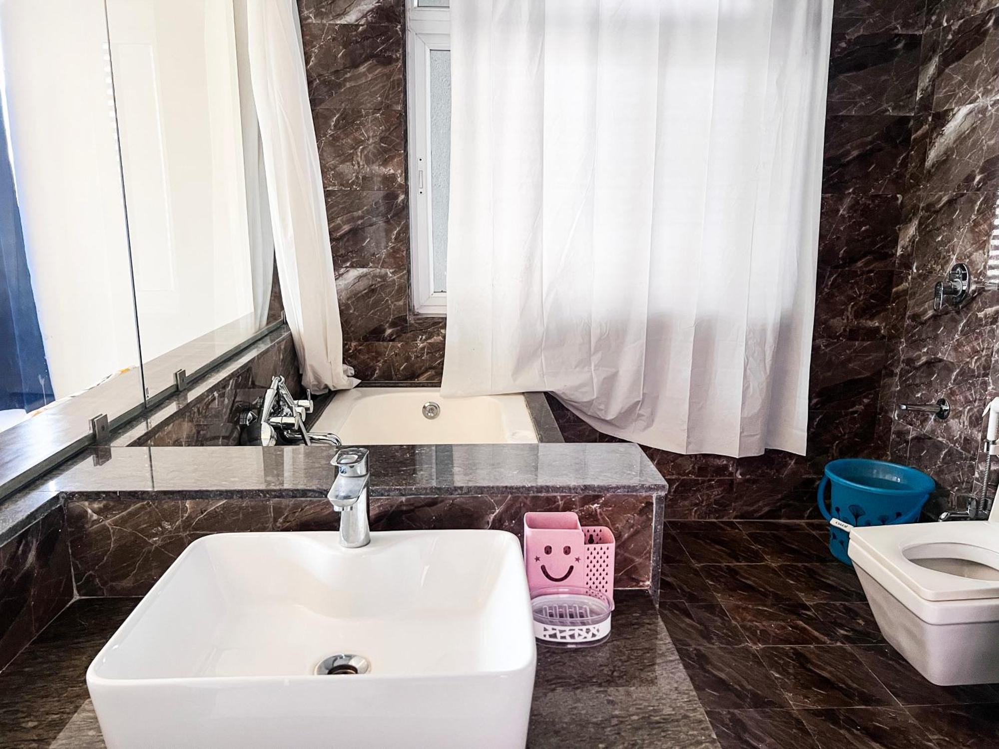 Zest Eco Villa Montana Lonavala Exteriör bild
